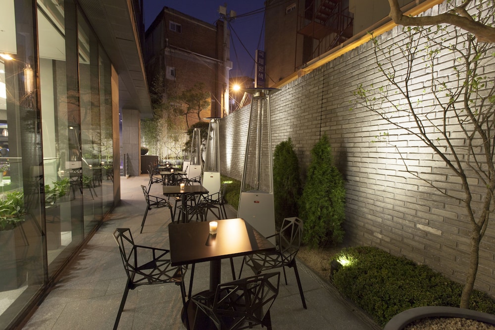 Stay B Myeongdong 47/50