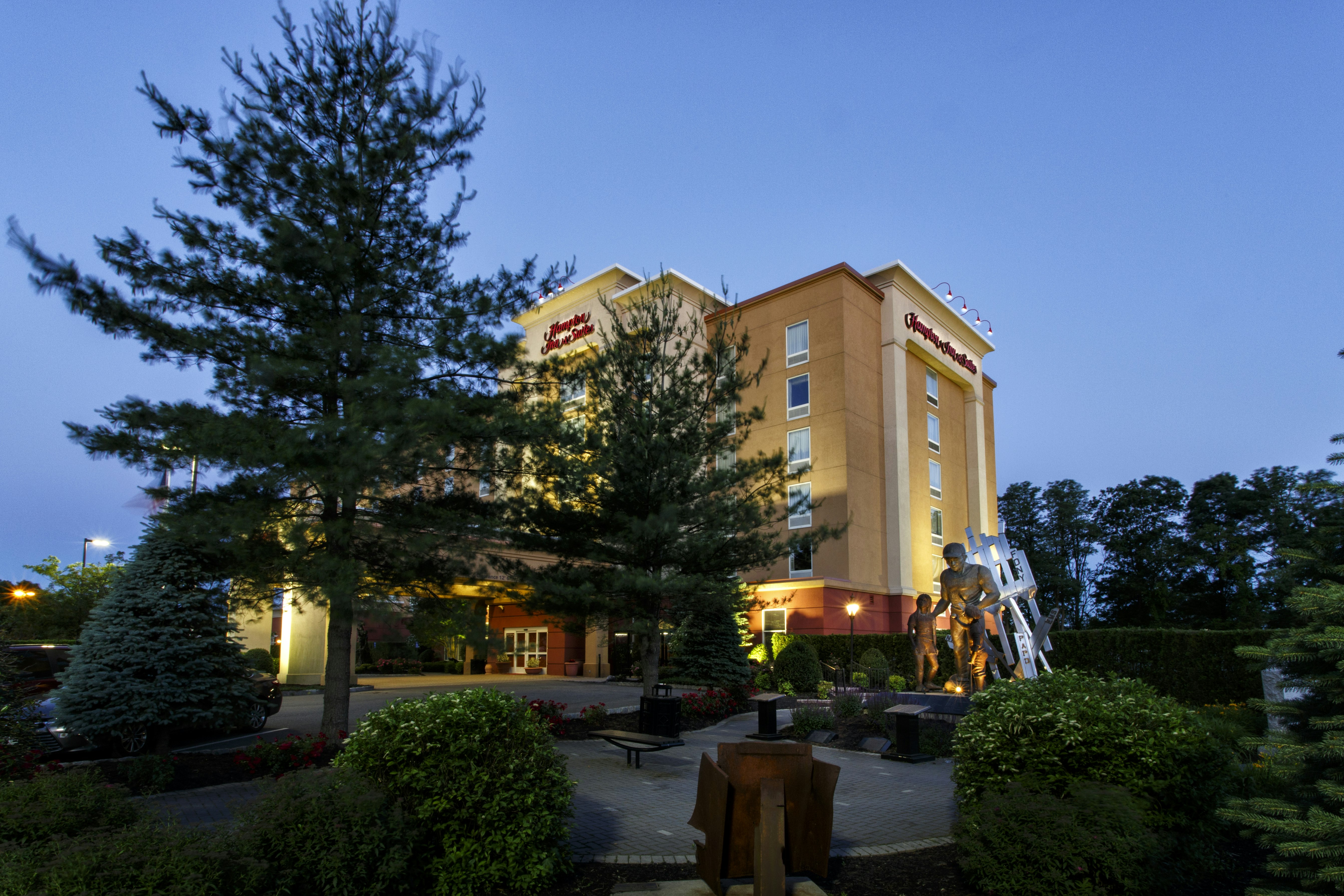 Hampton Inn And Suites Staten Island in NEW YORK - NY