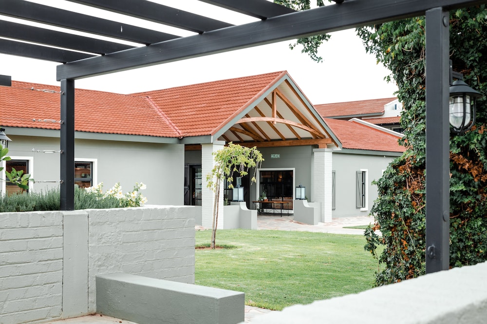 Midgard Country Estate 3/47
