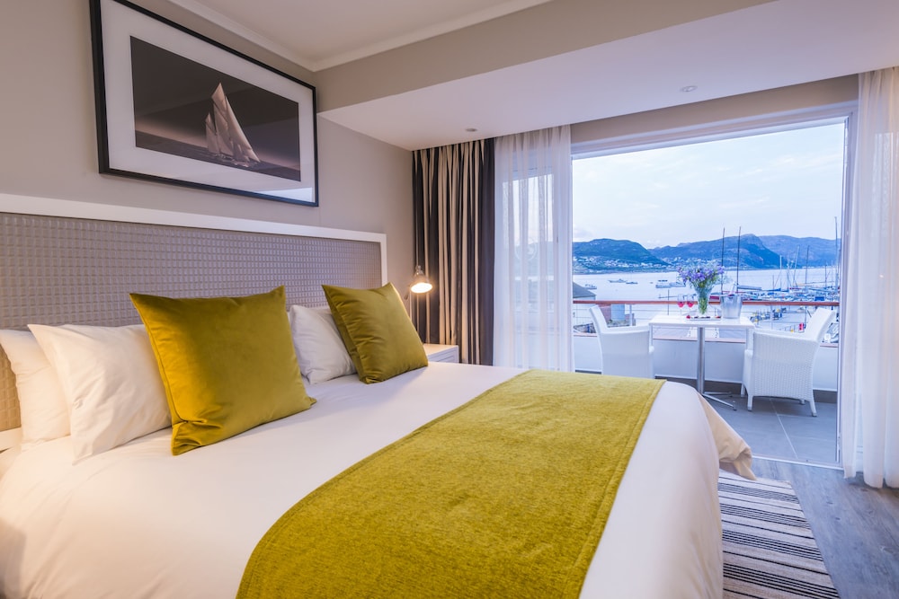 Simon's Town Quayside Hotel 9/60