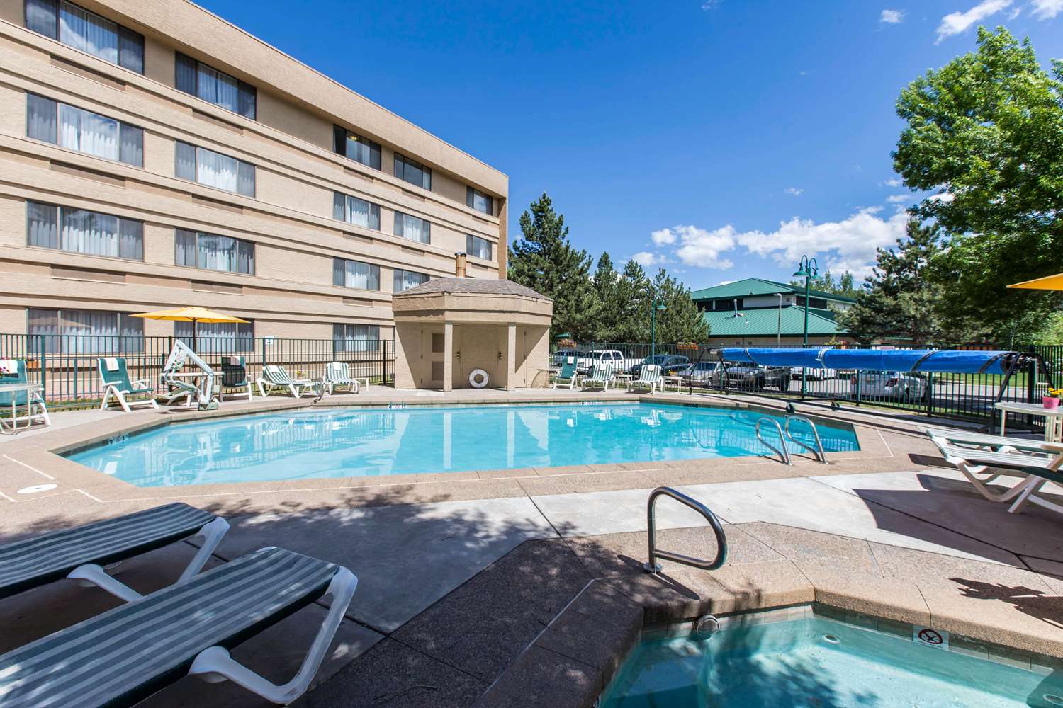 Comfort Inn Near Vail Beaver Creek 2/39