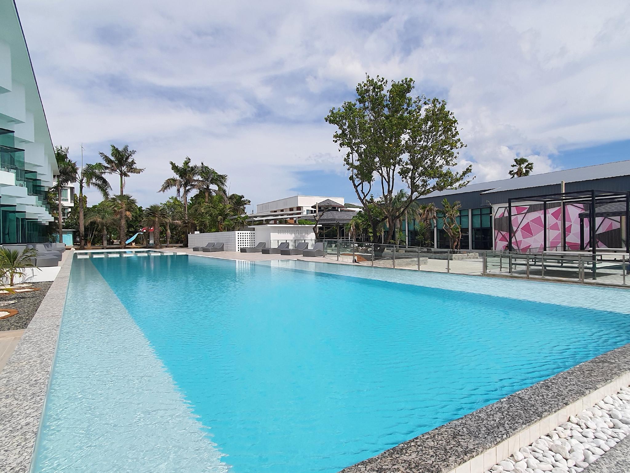 Rattana Pura Beach Resort 21/54
