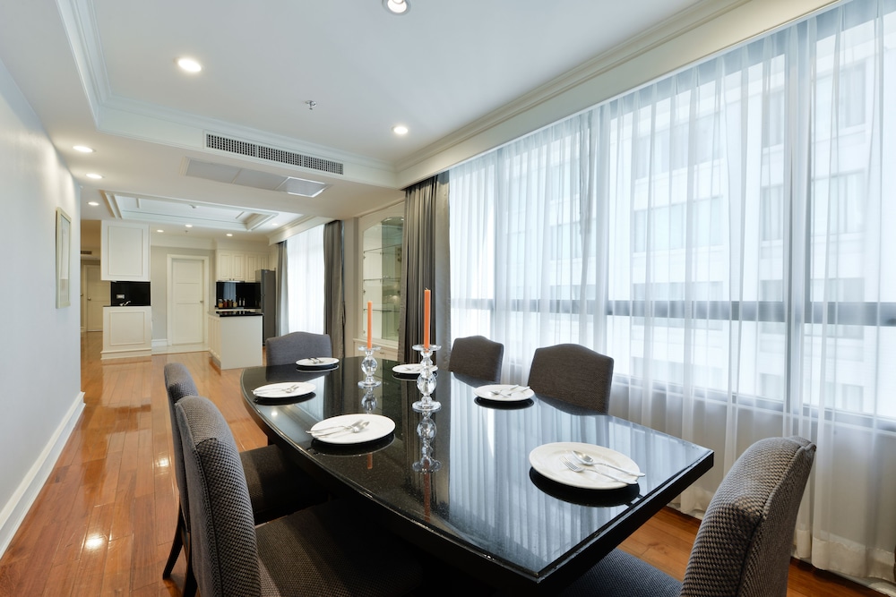 Centre Point Hotel Chidlom 55/68