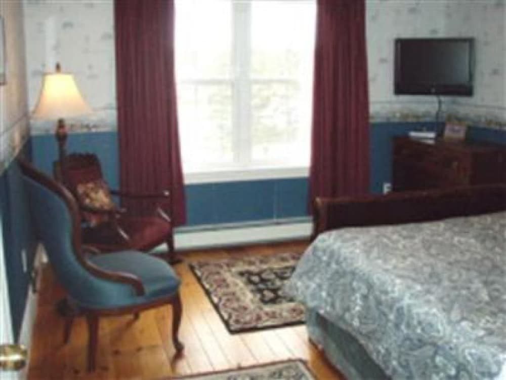 Surfside Inn 39/50