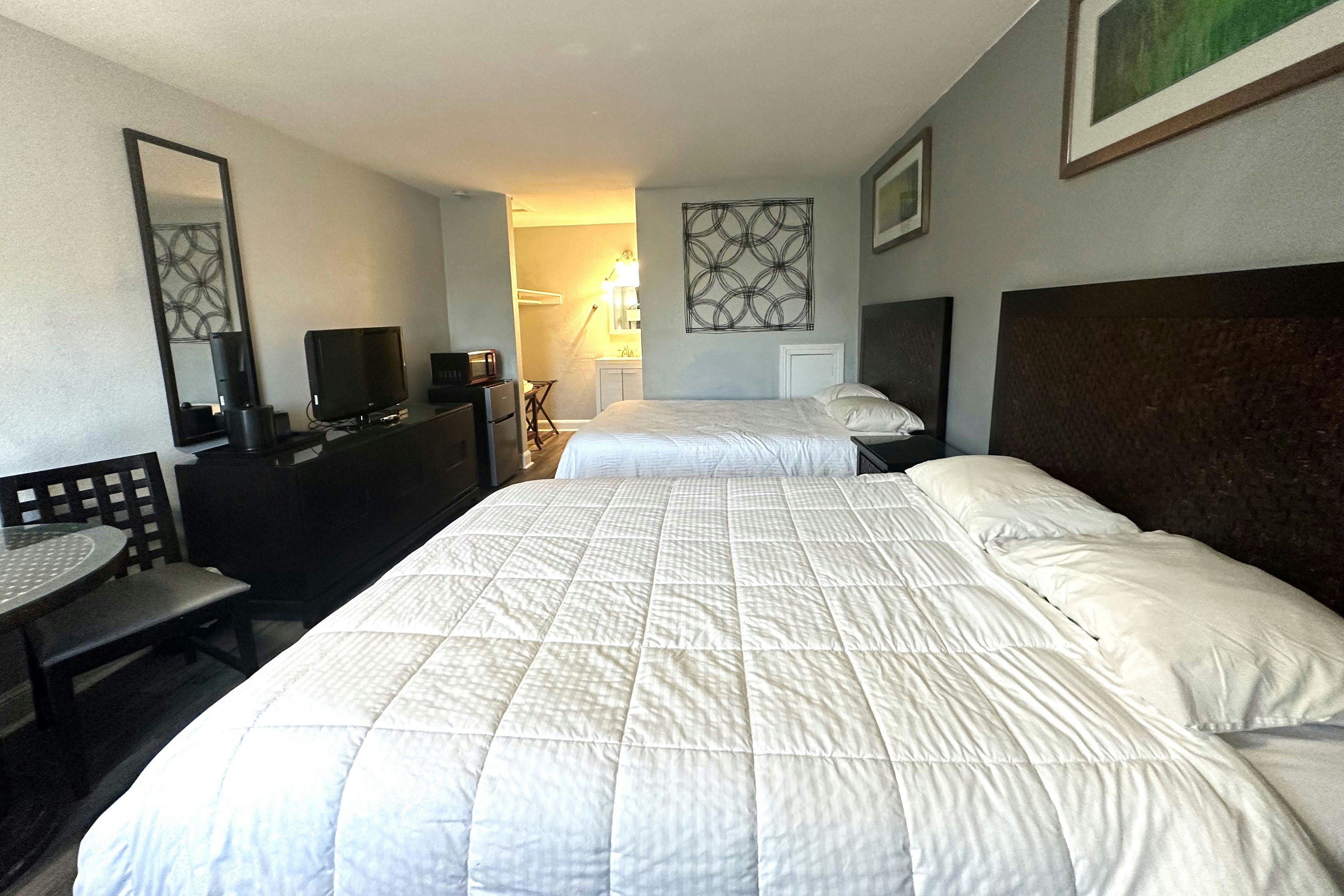 2 Full Beds Non-Smoking