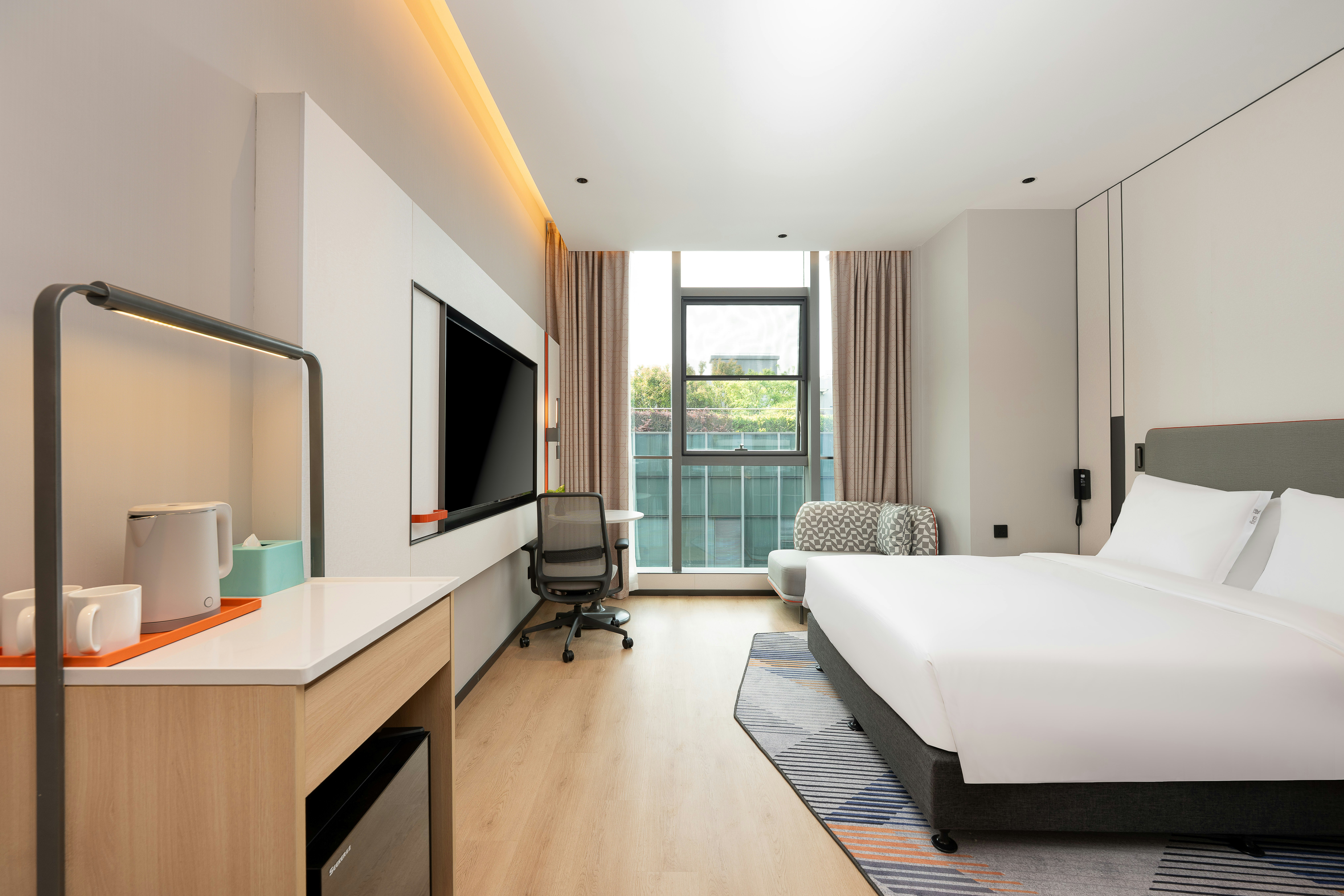 Standard, King Bed, Extra Floor Space
