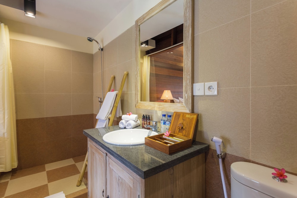 Yana Villas Kemenuh 66/68