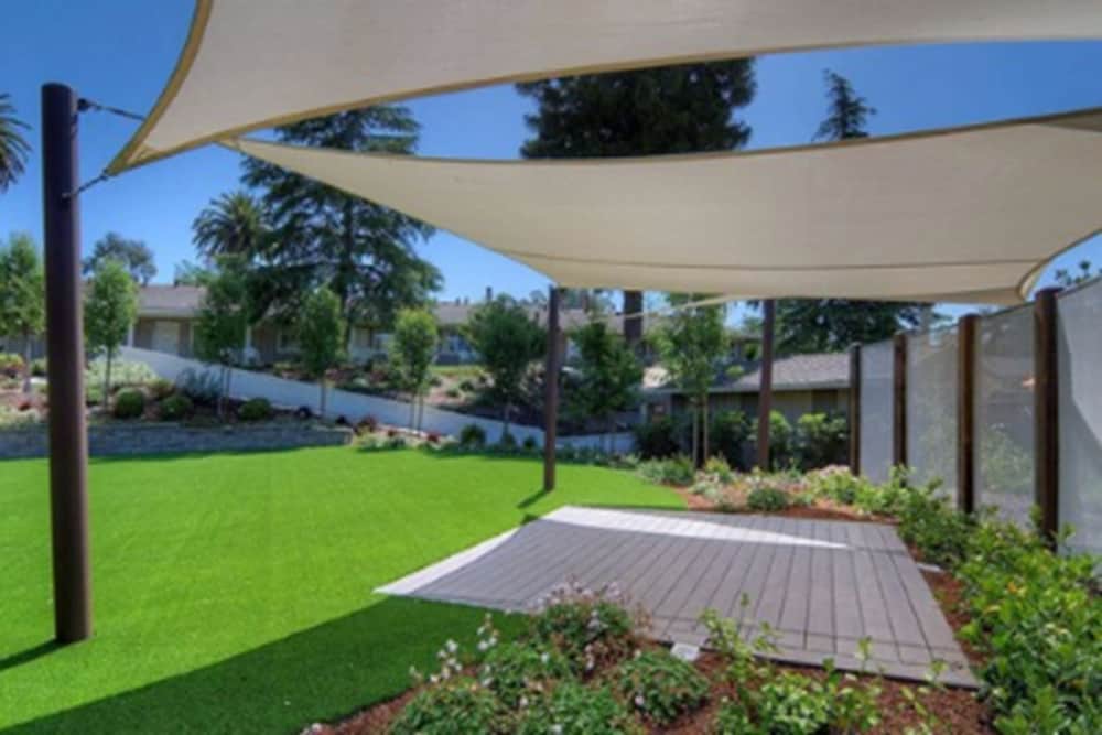 Inn At Pasatiempo 24/28