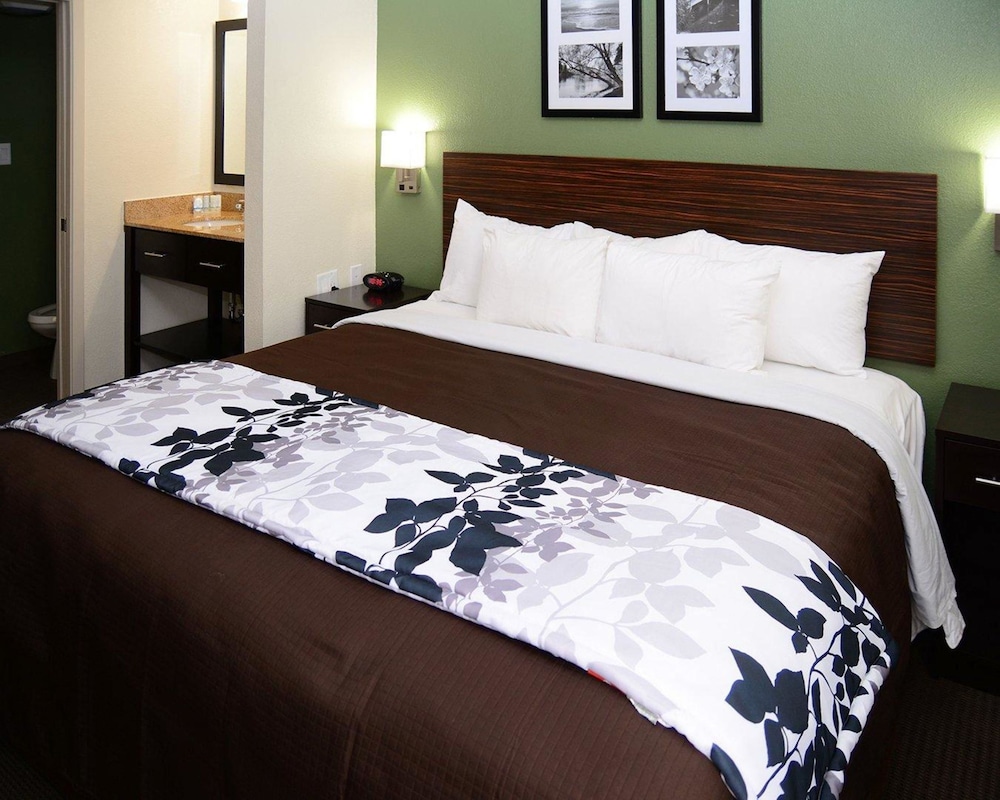 Sleep Inn Horn Lake-Southaven 11/37