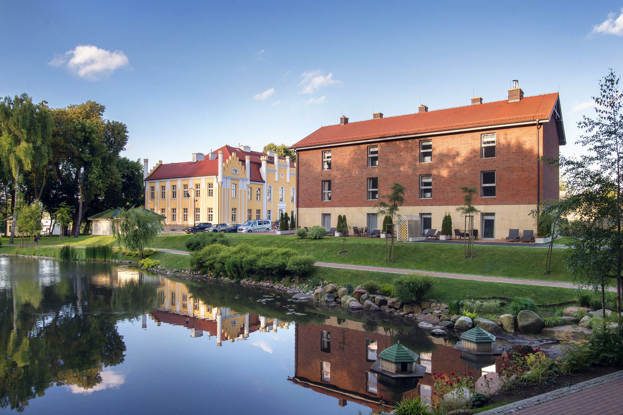 QUADRILLE CONFERENCE & SPA 2/50
