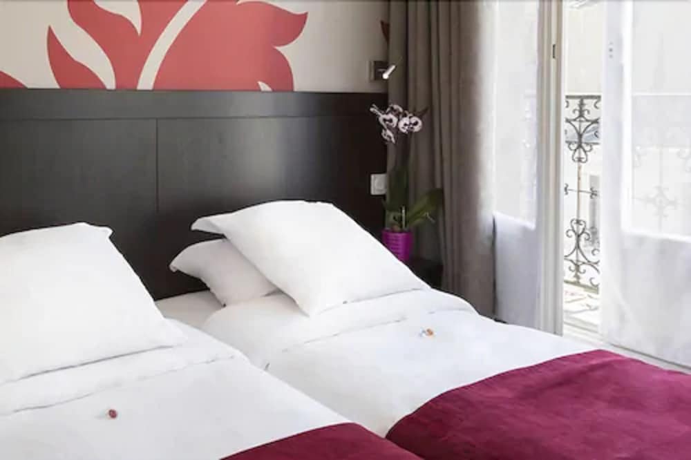 Hotel Bastille 24/57