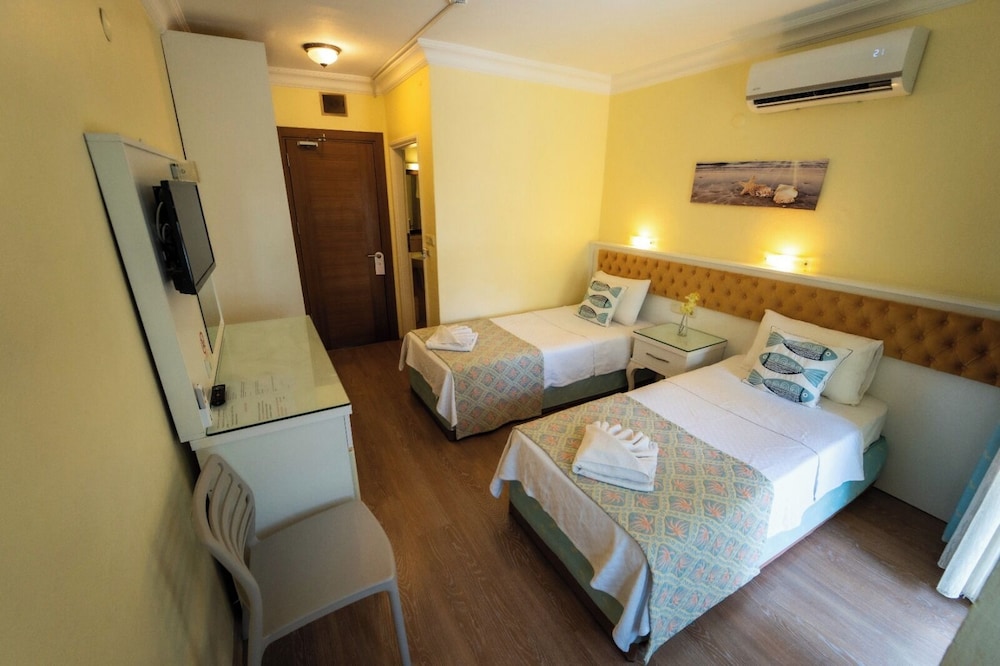 Ilkiz Beach Hotel 17/50