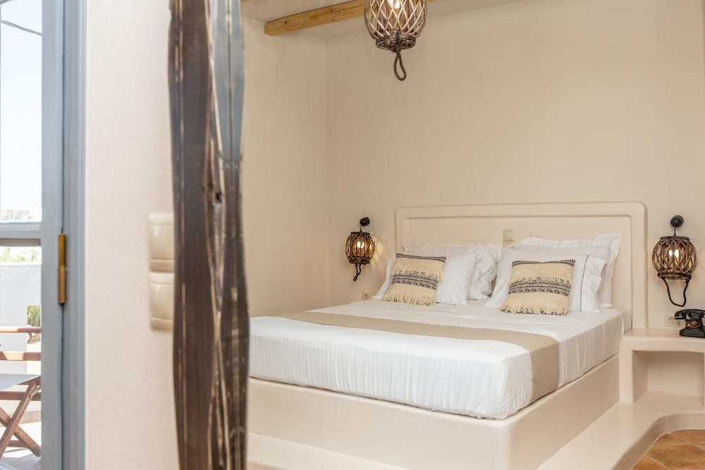 Ampelos Inn 6/47