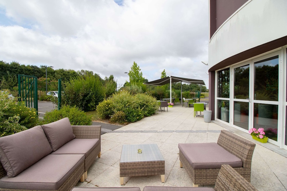 Brit Hotel Saint-Meen-le-Grand en Broceliande 36/75