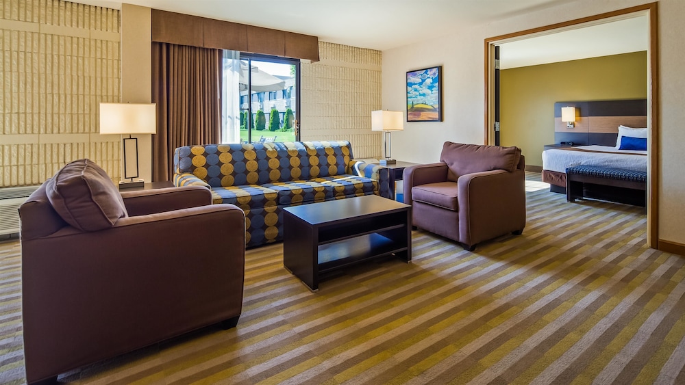 Best Western Plus University Inn 29/48