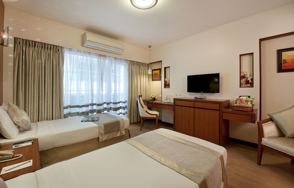Grand Residency Service Apartment 18/40