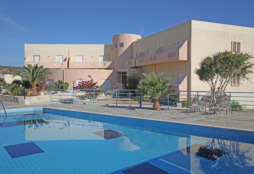 Sea Breeze Hotel 11/20
