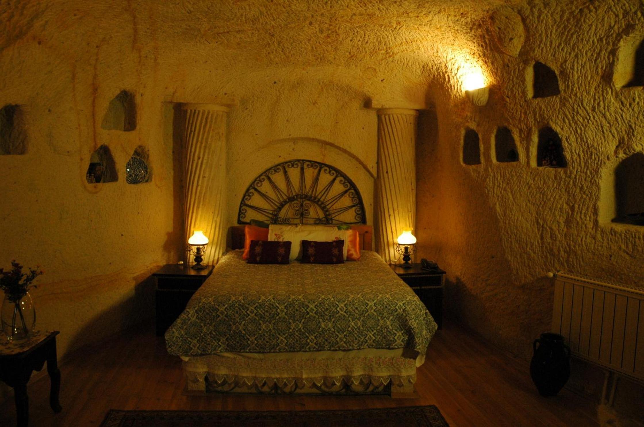 Elkep Evi Cave 27/50