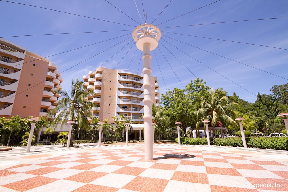 EGI Cebu Resort & Hotel 12/75