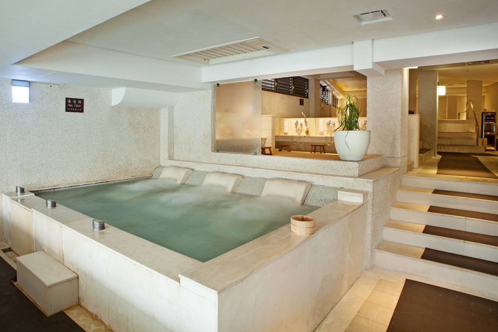 Sweetme Hotspring Resort 13/65
