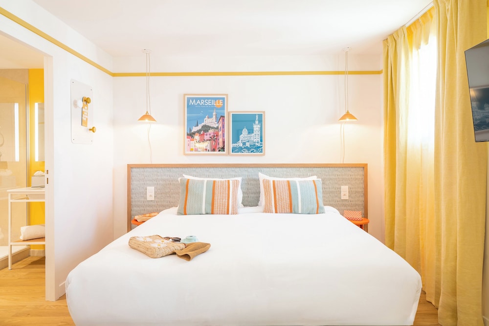 غرفة رباعية بسريرين منفصلين مع أريكة، Hotel Soleo Prado 5/9