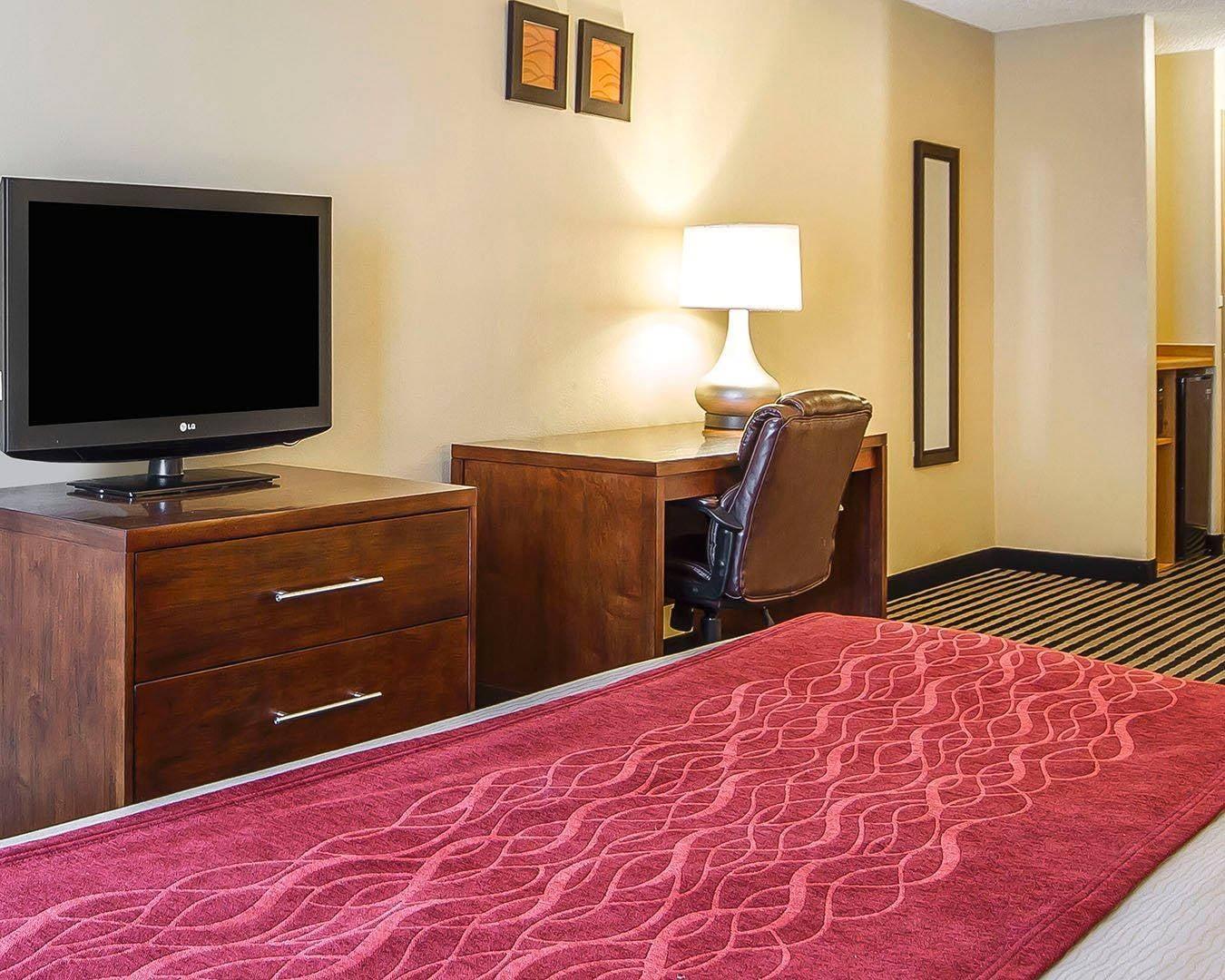 Comfort Inn Owatonna near Medical Center 19/20