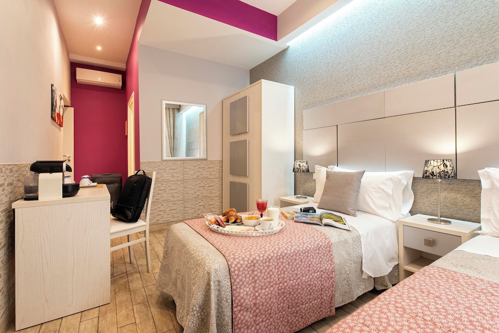 Five Rooms Rome 22/63