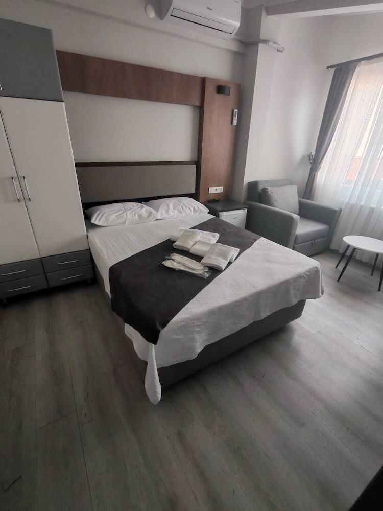 Demir Otel Restaurant 28/41