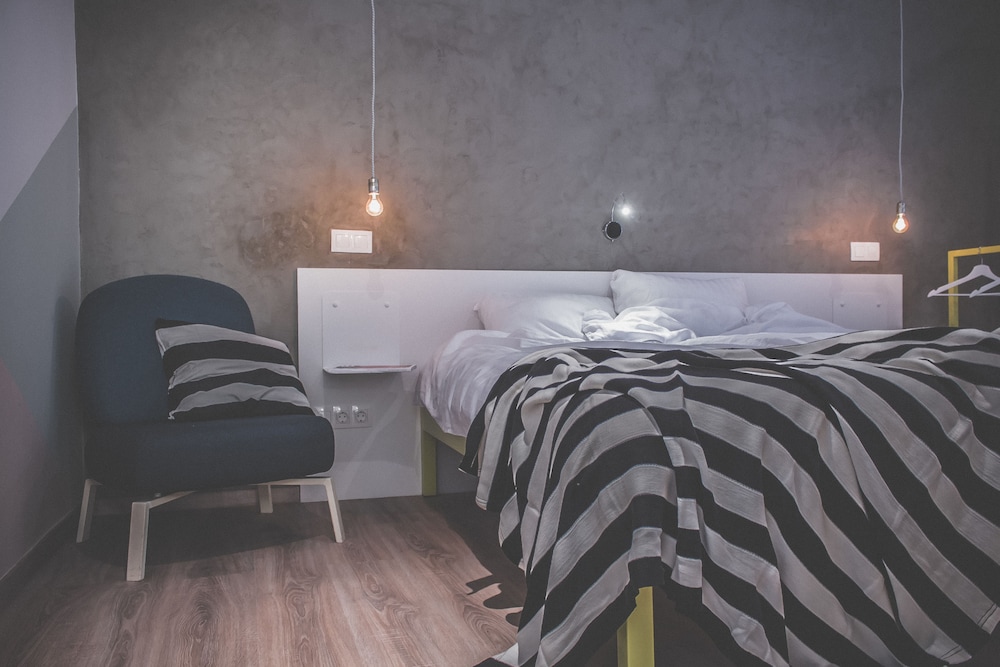 The Magazine Hotel Apartments 60/70