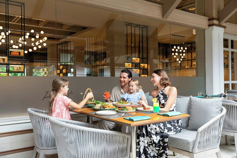 Courtyard by Marriot Phuket Patong Beach 14/65