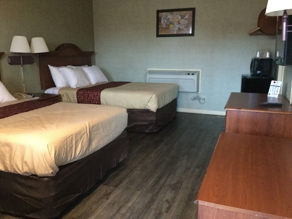 Falls Inn Newton Falls 21/43