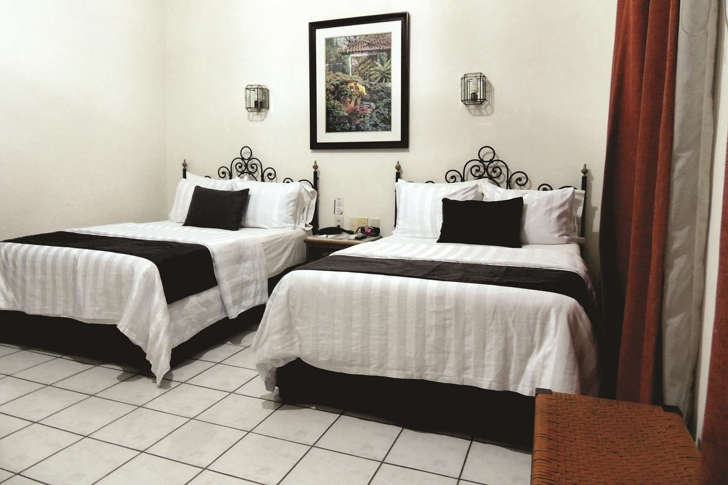 HOTEL CONCIERGE PLAZA COLIMA 2/32