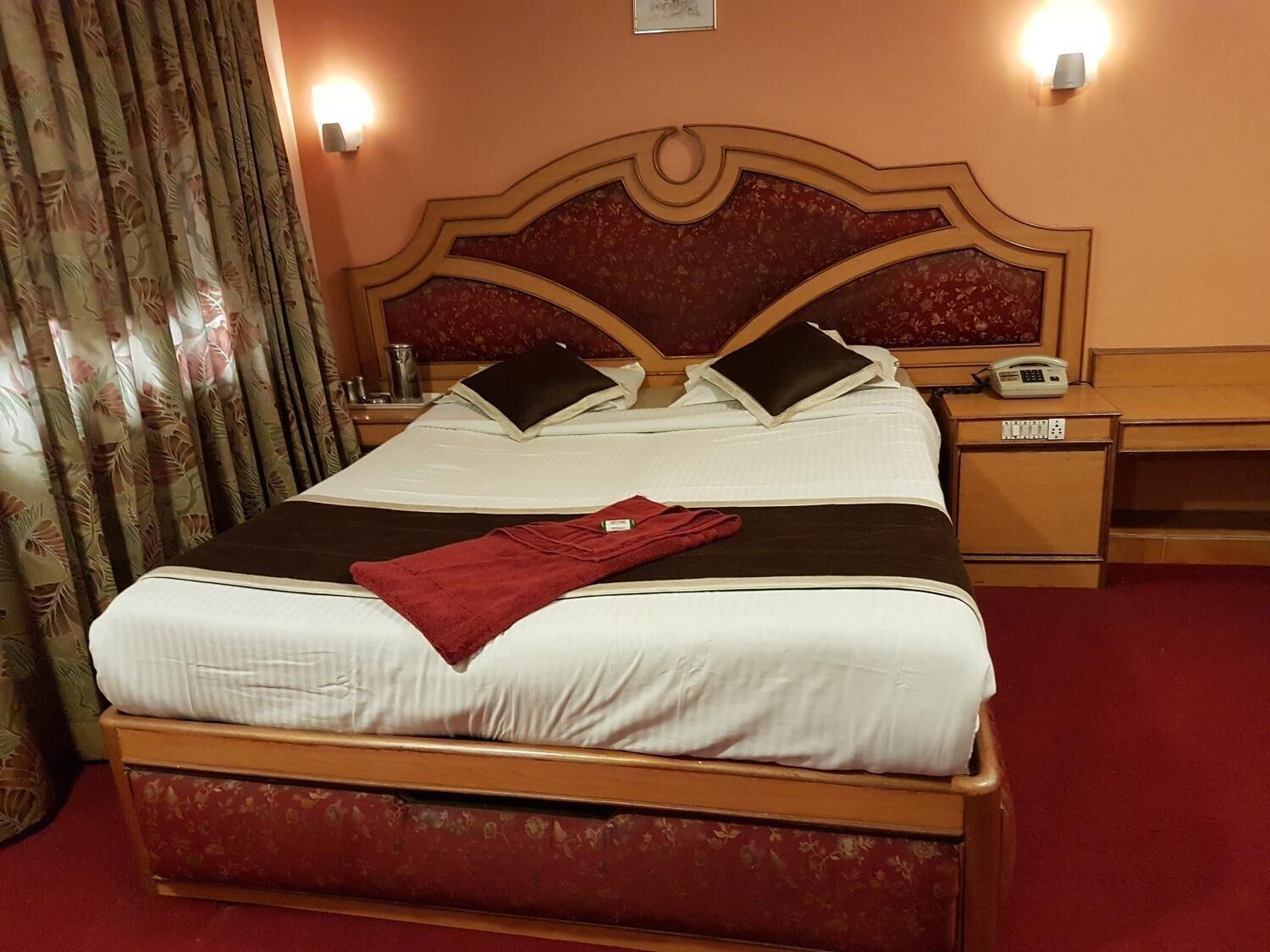 HOTEL MANECK 10/50