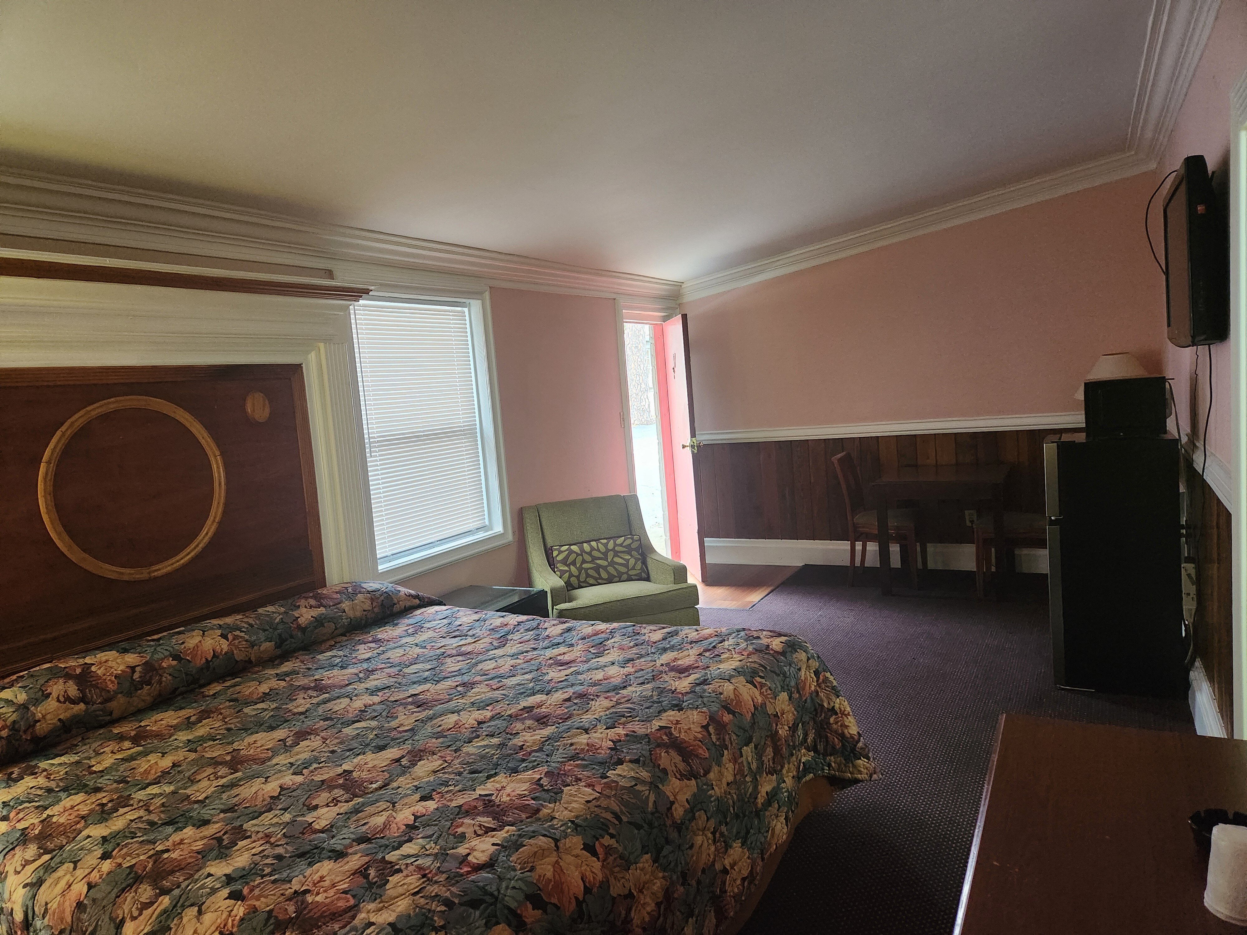 Bama Motel Mobile I-65 & US-90 22/48