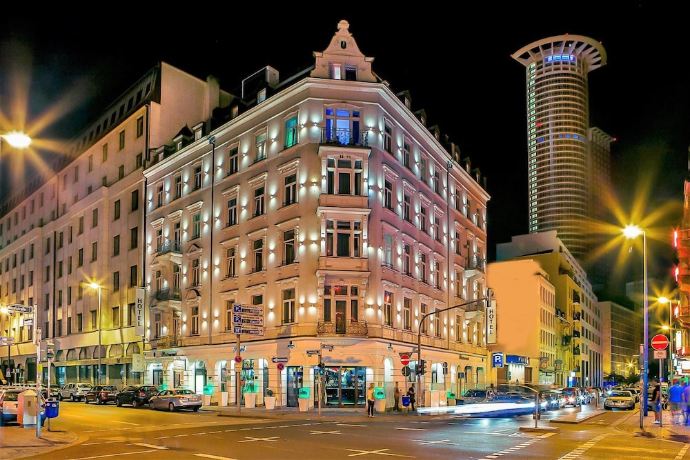 Grand Hotel Downtown Formerly Clarion Collection Frankfurt Central Station 3/57