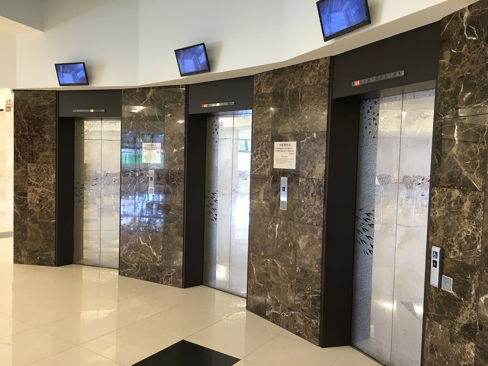 Toyoko Inn Narita Airport Honkan 8/64