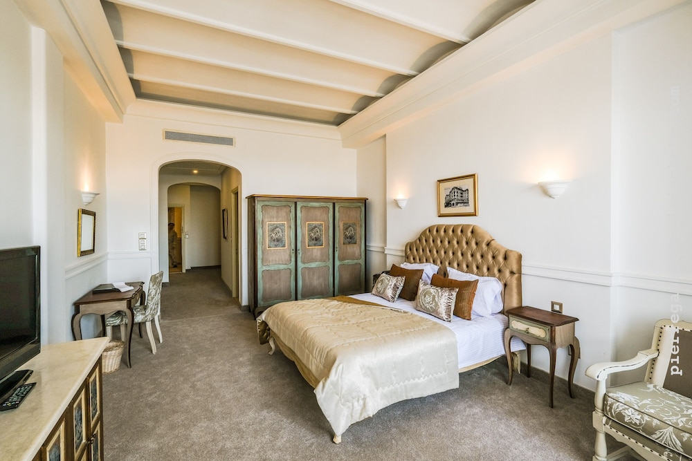 Hotel Majestic Tunis 11/64