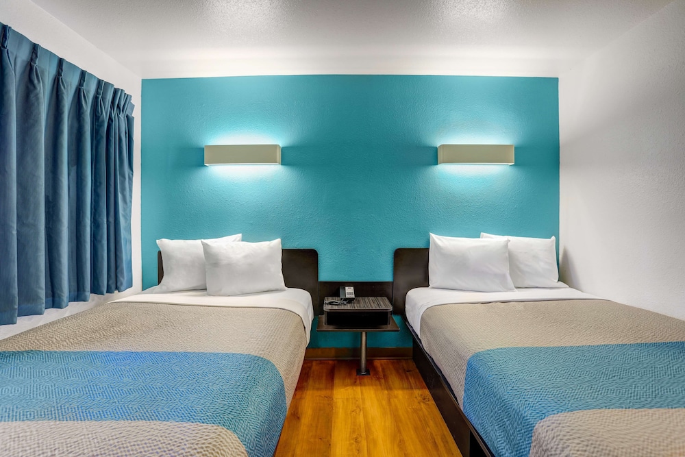 Motel6 Napa, CA 25/43