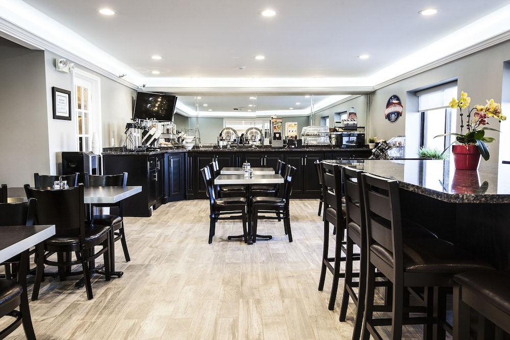 Baymont by Wyndham Glenview 27/32