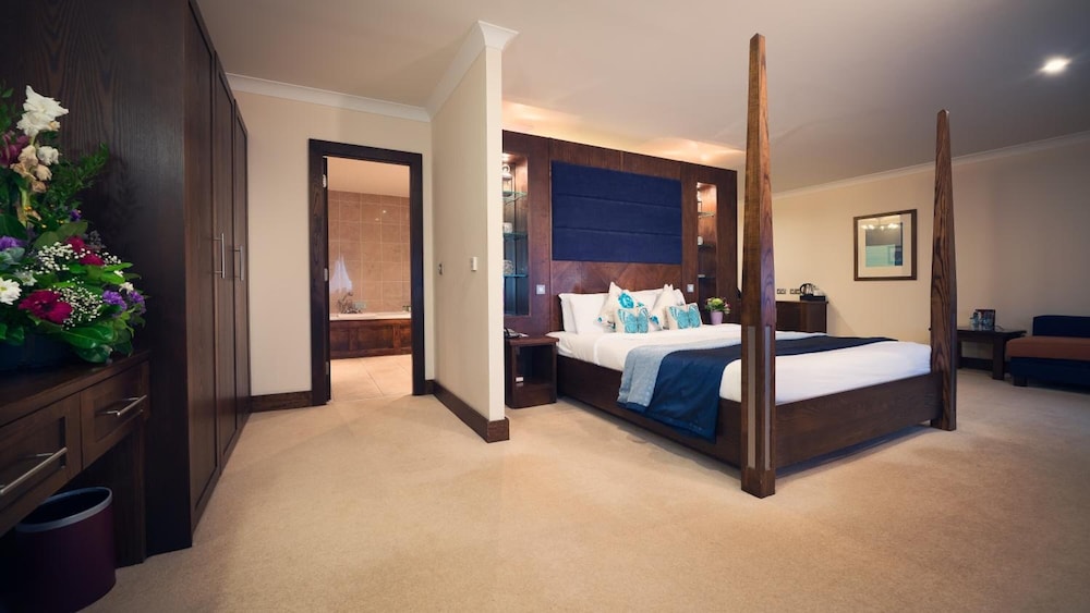 Cavan Crystal Hotel 20/57