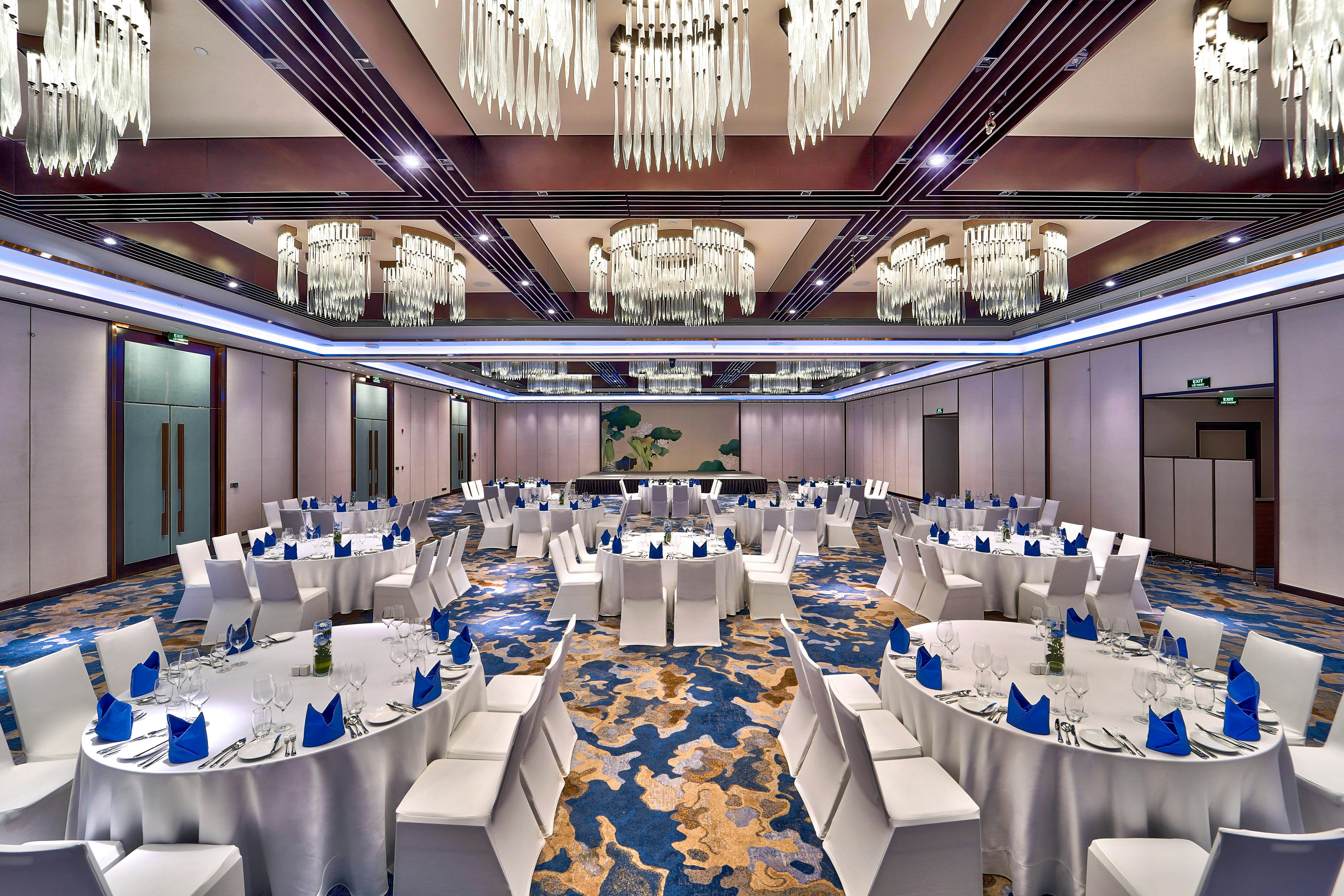 Hilton Da Nang 36/42