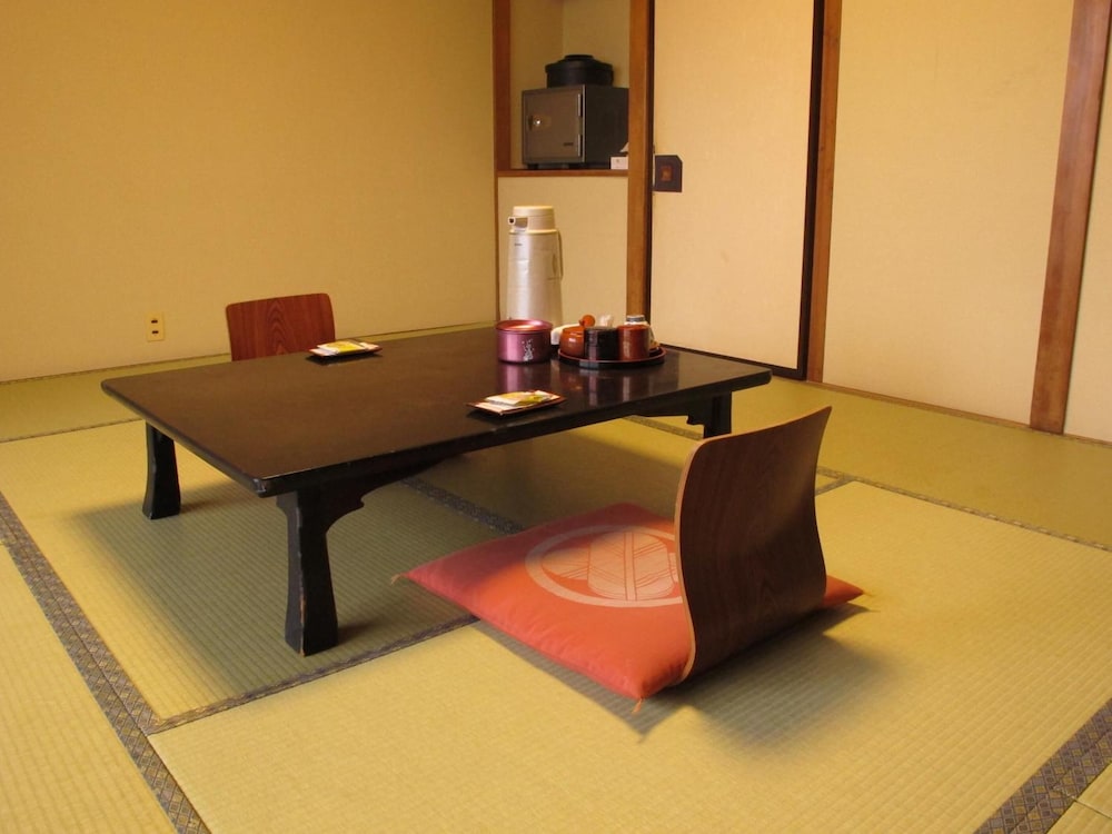 SAKAEYA HOTEL 11/22