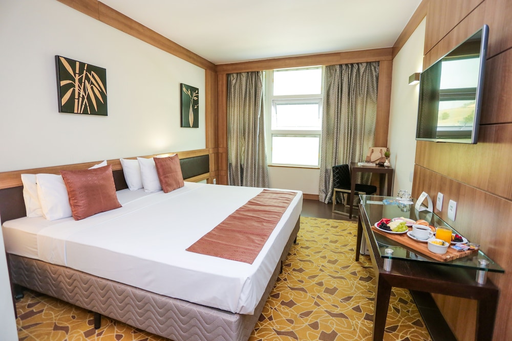 Hotel Intercity Vinhedo 22/66