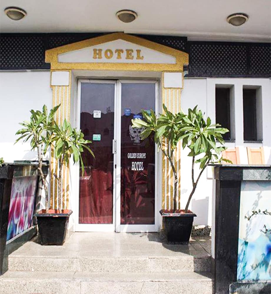 Golden Europe Hotel 4/40