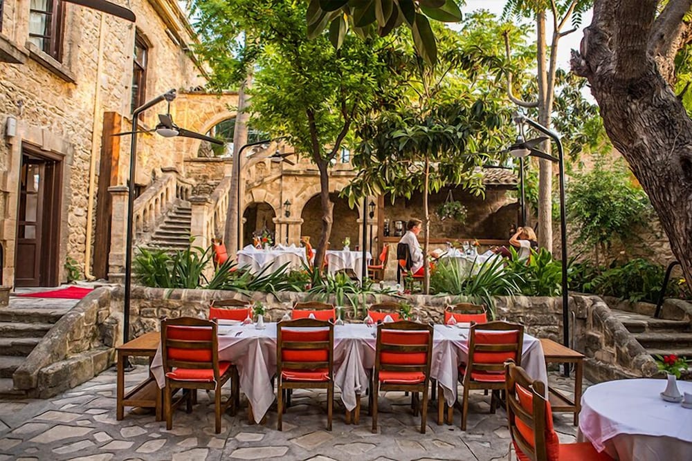 Kyrenia Palace Boutique Hotel 44/50