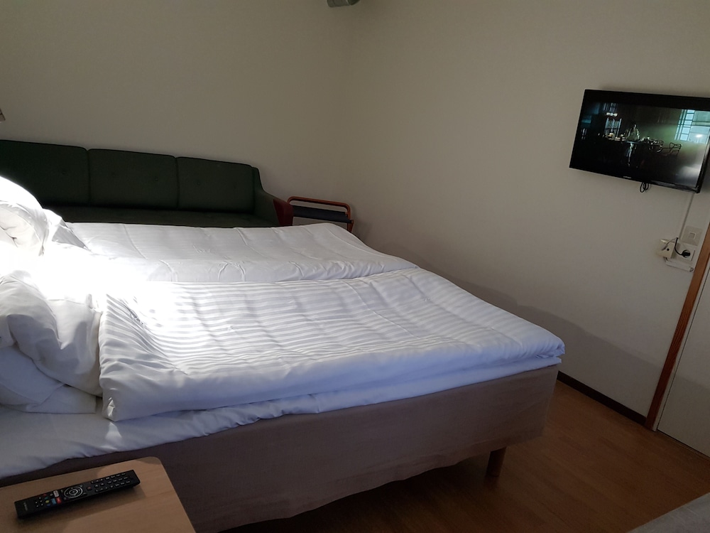 Bjornforsens Turist and Konferens Hotell 8/50