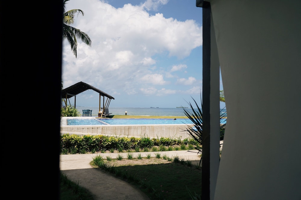 Ocean 101 Beach Resort 42/50