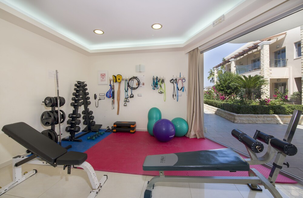 Isida Hotel 24/50