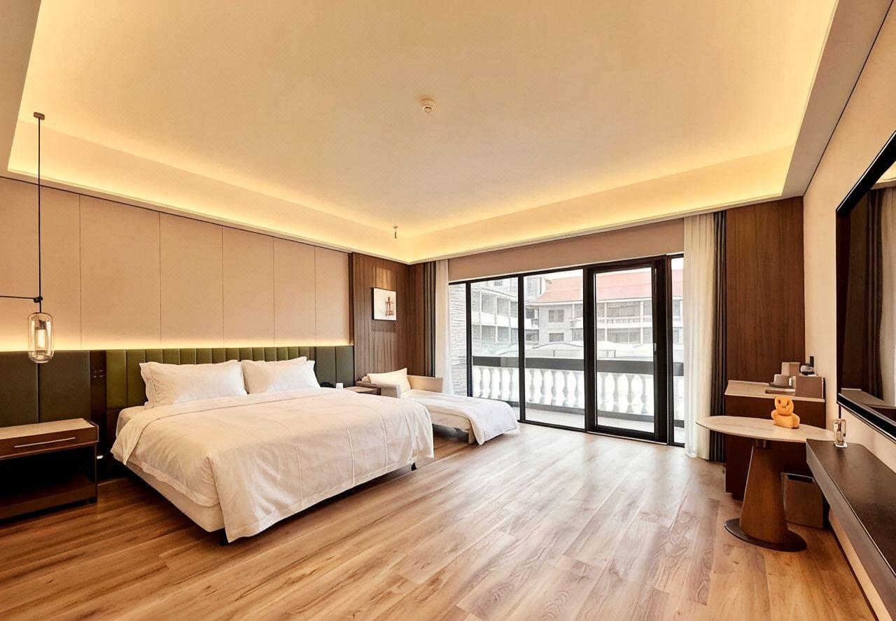 Fragrant Hill Hotel 12/60