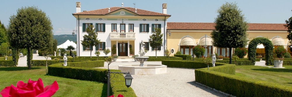 Villa Serena 24/36